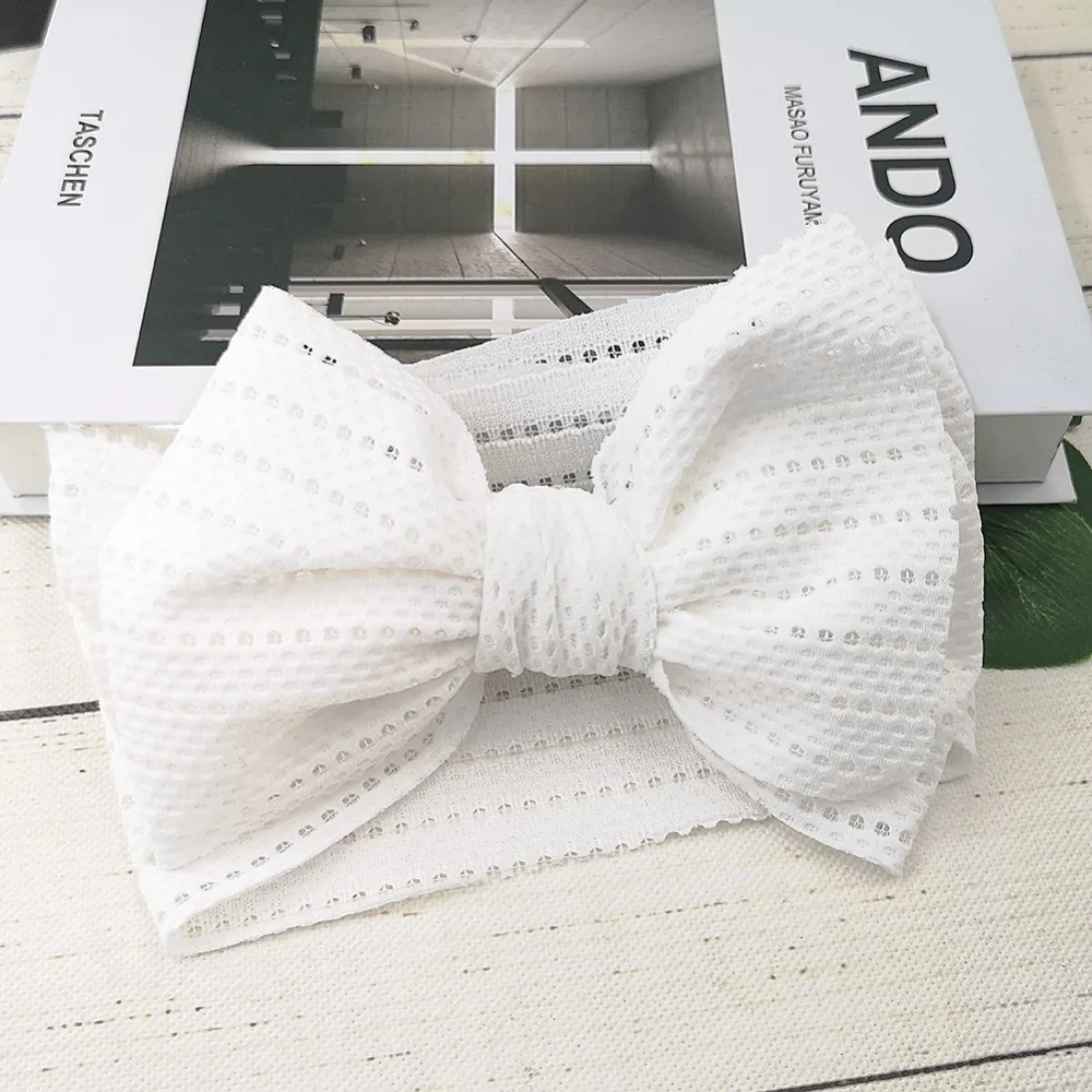 12359743228_1487674911