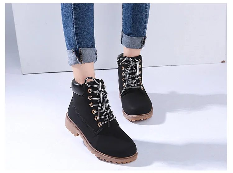 Fashion Demi-Season Casual Leather Women’s Boots