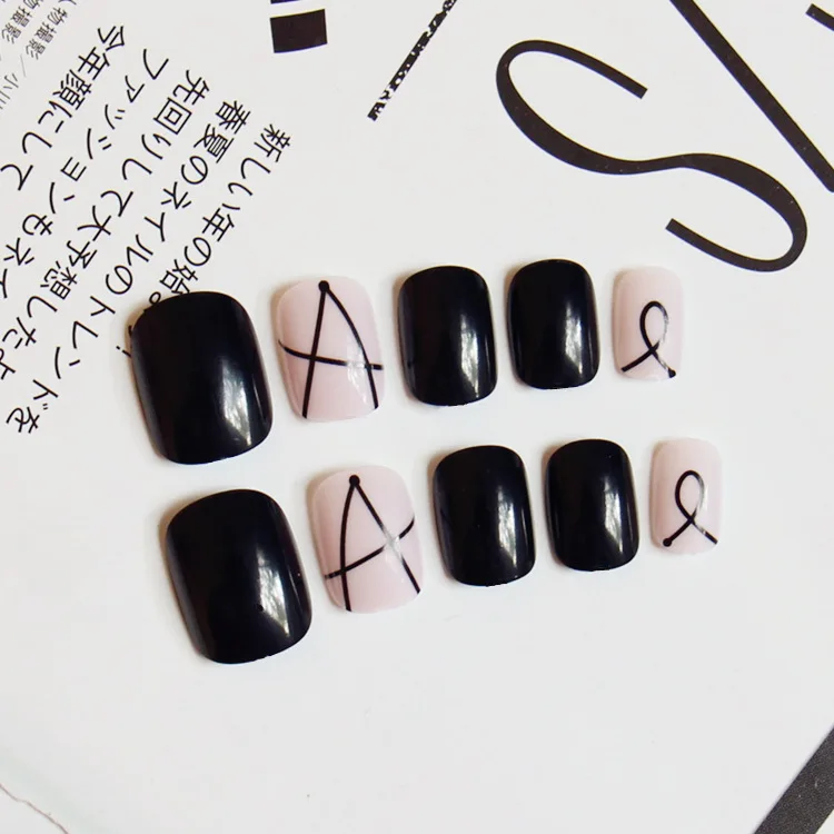 24pcs/Set Short Mixed Black Pink False Nails Pre-design Star Pattern Sqaure Head Full Nail Tips Artificial Beauty Nail Art Tools