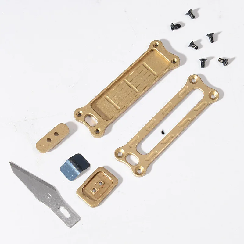 EDC Multipurpose Pocket Cutter Keychain Multifunctional Multi Tool Camping Outdoor Pare Peeler Portable Metal Cutlery Survival T