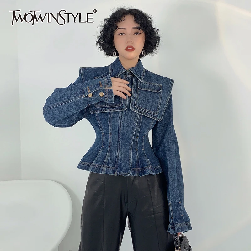 

TWOTWINSTYLE Streetwear Denim Jackets For Women Lapel Loose Long Sleeve Patchwork Shawl Pockets Coats Female 2022 Spring Clothes