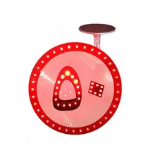 Солнечный Дорожный Знак медленного движения с арабским языком для рынка Саудовской Аравии, солнечный дорожный знак с светодиодный мигающий светильник