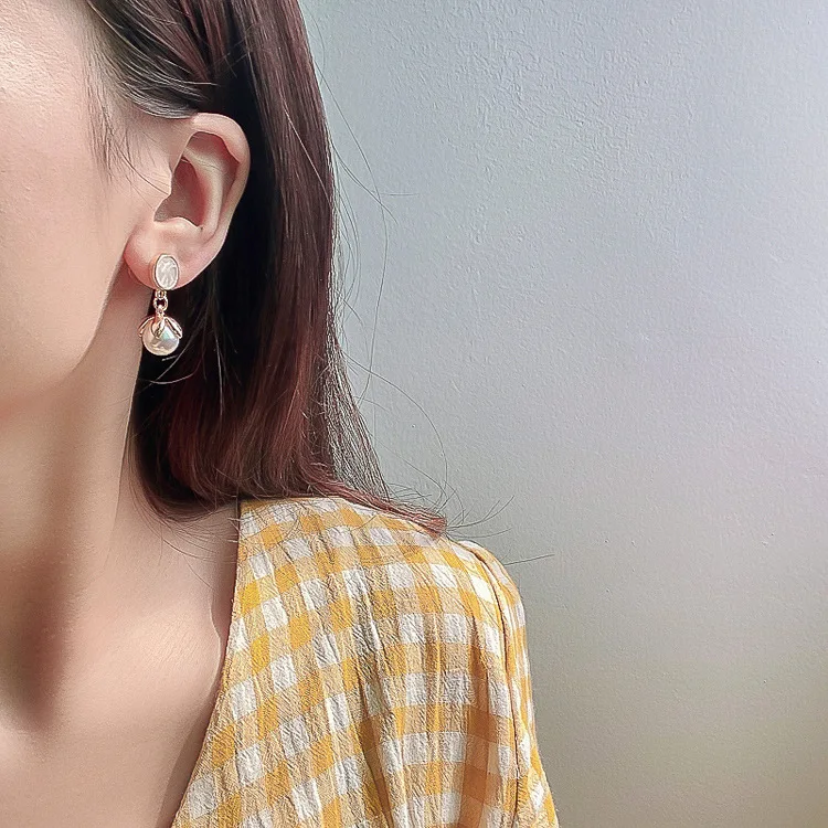 14889126819_1250376837