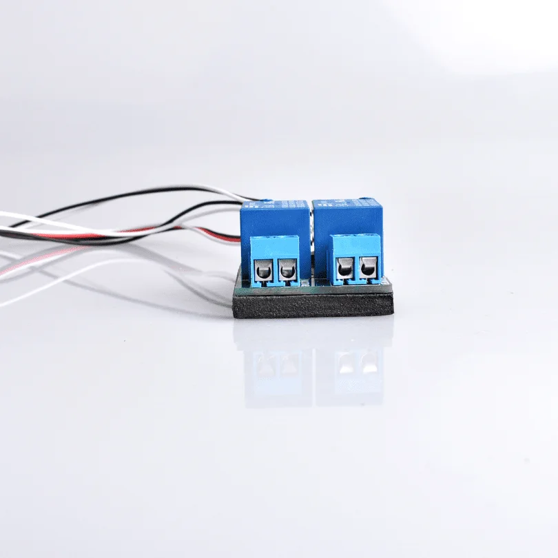 Module relais 10A pour moteur brossé RC, emballage d'origine avec étiquette et composants inclus.
