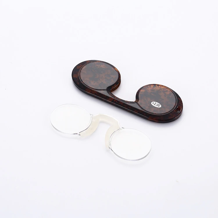 EVUNHUO New Fashion Nose Clip Reading Glasses Mini Wallet Portable Legless Plastic Glasses with Case for Men and Women Leopard - Цвет оправы: Leopard