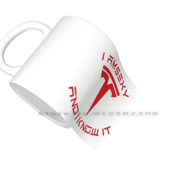 테슬라의 상징적인 모델을 담은 세라믹 머그잔