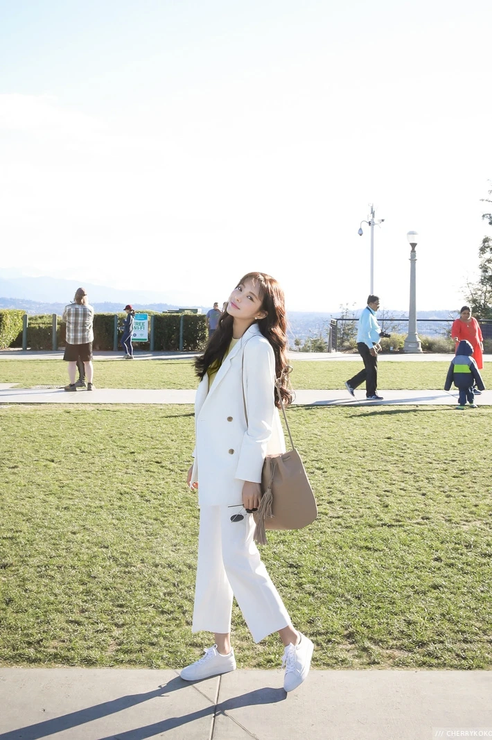 2020 New Temperament Casual Suit Suit Western Age Relief Korean Version Loose Fashion Suit Two-piece Suit