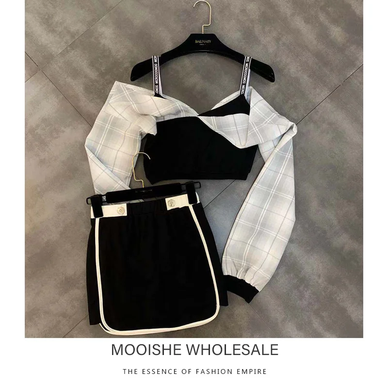 

2019 Autumn New Letter Long-sleeved Strapless Short Small Shirt With Bag Hip Skirt Set