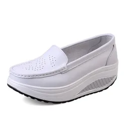 Em estoque por atacado respirável plutônio superior hospital branco enfermeira sapatos com saltos cunha sapatos de segurança
