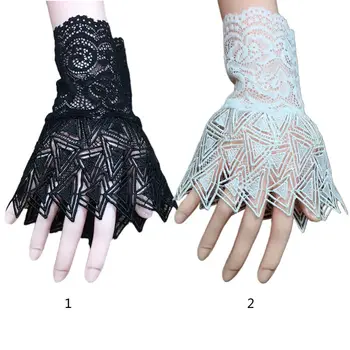 

Women Hollow Out Embroidery Triangle Lace Horn Cuff Sunscreen Fake Sleeve Gloves