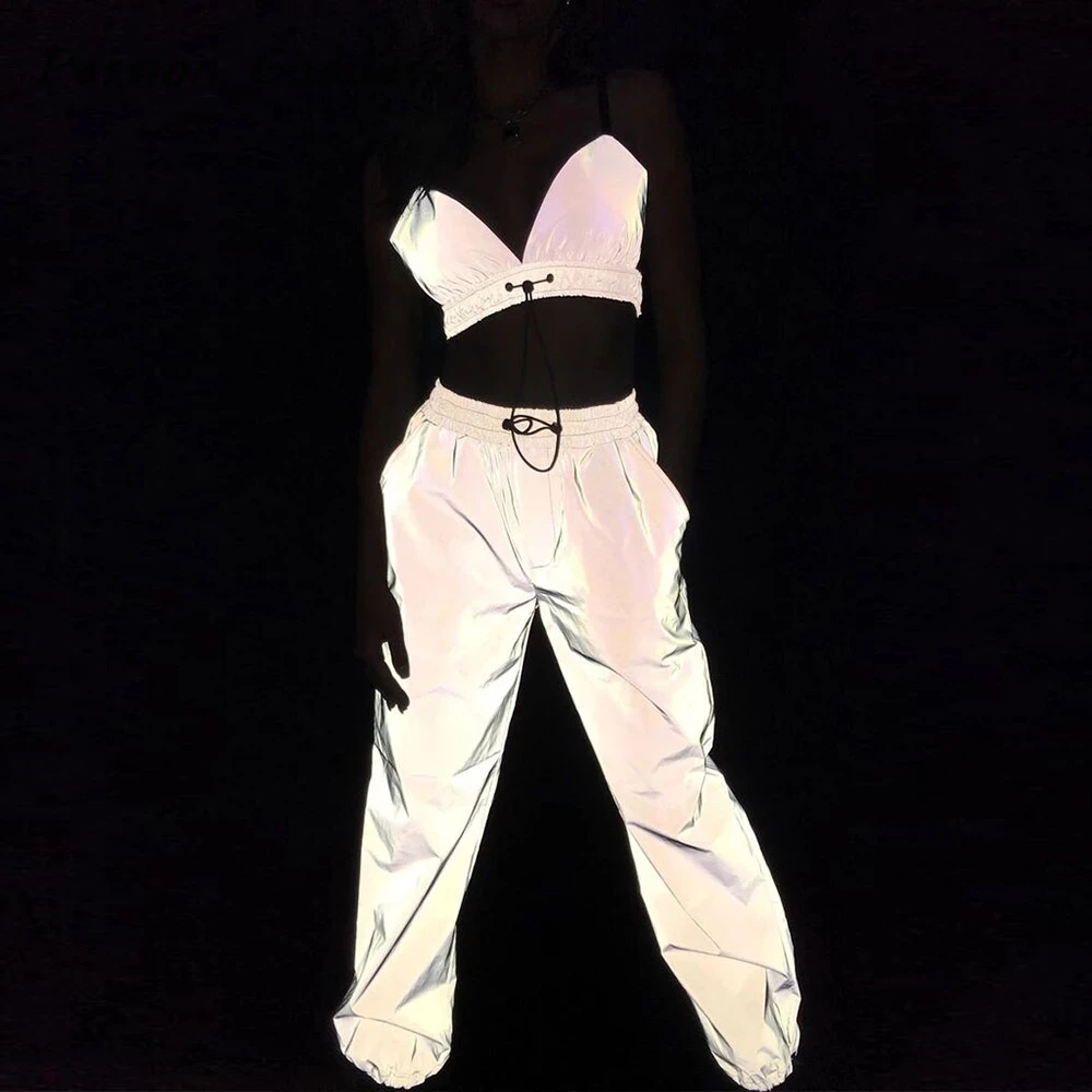 tops for baggy pants