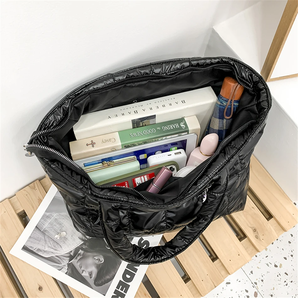 Рисунок 6 - Повседневная женская мягкая сумка