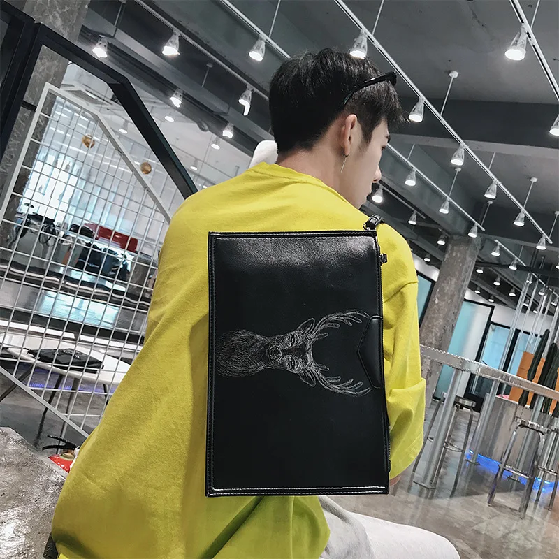 

New deer pattern handbag Korean version of men's bag trend European and American fashion envelope bag