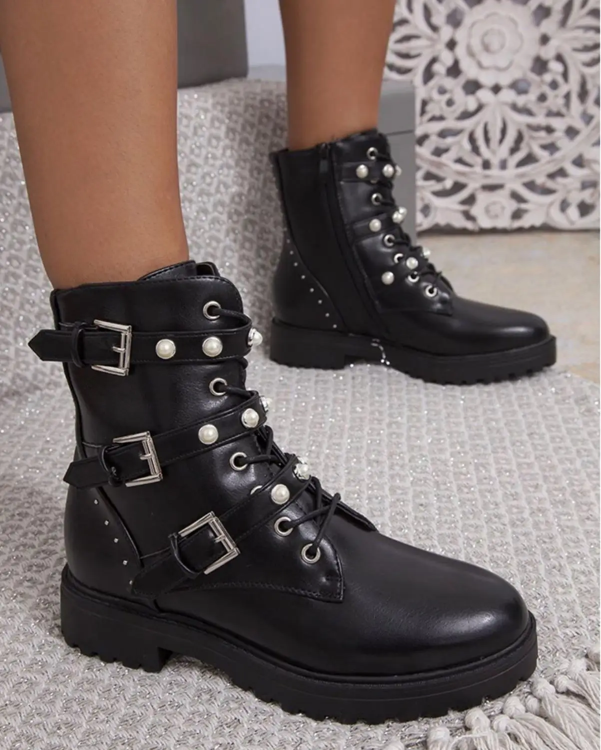 

[GOGD]2020 New Pearl Buckle Women Ankle Boots Lace Up Rivet Casual Buckles Winter Flats