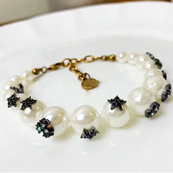 

Fashion Retro Pearl Bracelet Letters Charming Bracelets for Women Bracelet Jewelry Wholesale Lovely Birthday and Party Gift