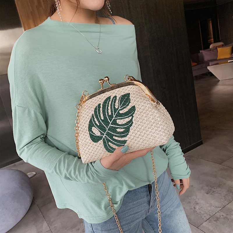 

Summer women 2019 new coconut pineapple chain shoulder Messenger bag fashion casual straw clip bag