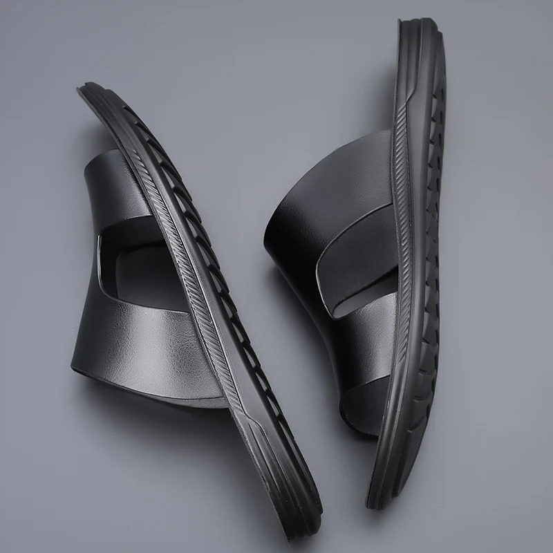 Yomior New Fashion Men Shoes Flats Summer Casual Slides Outside Sandals Beach Work Slippers Soft Leather Flip Flop Shoes