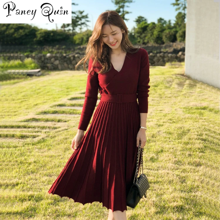 Женское трикотажное Плиссированное Платье Осень-зима с длинным рукавом, плотное платье-свитер, женское повседневное сексуальное платье с v-образным вырезом и поясом, красное, белое, черное платье