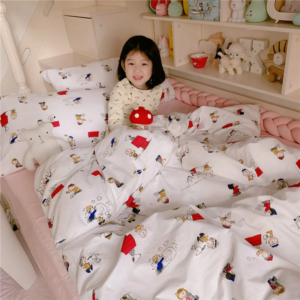 

Cute cartoon Charlie Brown 40 Ma Mian 4-piece bedding set cotton kindergarten single double quilt cover bedsheet bedding