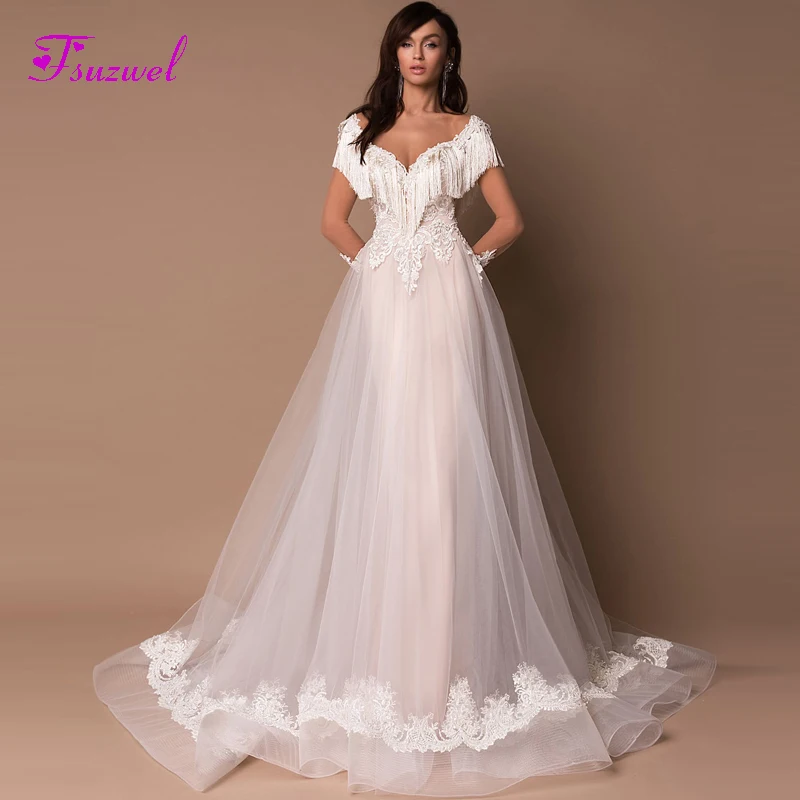 

Fsuzwel Elegant Scoop Neck Button A-Line Wedding Dresses 2020 Luxury Beaded Appliques Court Train Vintage Bridal Gown Plus Size