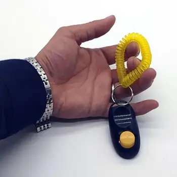 

Pet Cat Dog Training Clicker Dogs Plastic Trainer Aid Very Adjustable Wrist Strap Sound Key Chain Remote Whistle Clicker