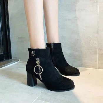 

Martin boots female 2019 autumn and winter new classic fahsion suede wear short boots round head solid color with short boots