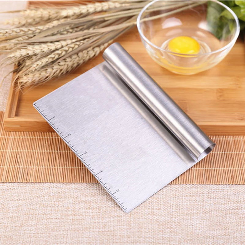 Flour Scraping Baking Tool Stainless Steel Design Kitchen Tool with Scale Cutting Knife Fondant Cake Baking