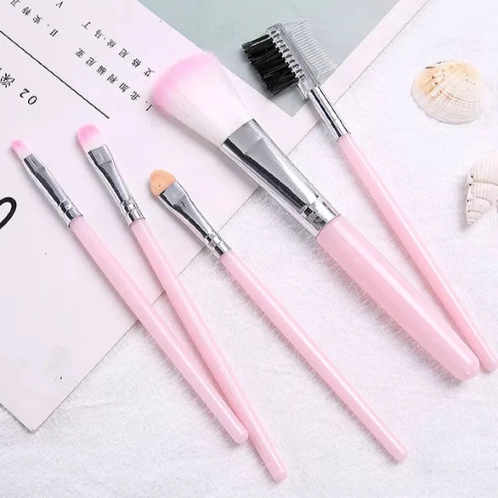 

New Beginner 5-Piece Pink Girl Heart Makeup Brush Beauty Makeup Brush Blush Brush Eyelash and Eyebrow Brush Eye Shadow Brush Lip