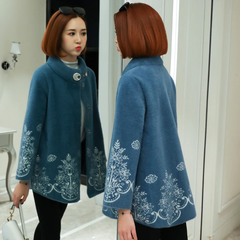 

Long in the middle-aged and old women coat the new 2019 outfit imitated mink wool coat Elegant women's clothes