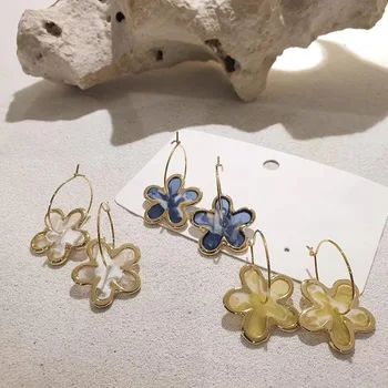 

SOHOT Romantic Transparent Colorful Acrylic Flower Pendant Women Drop Earrings European Popular Round Circle For Female Brincos