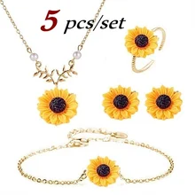 5PCS/Set Necklace Earring Bracelet Ring Set Women Fashion Jewelry Accessories Sunflower Jewelry Gifts Charm Pendant Necklaces