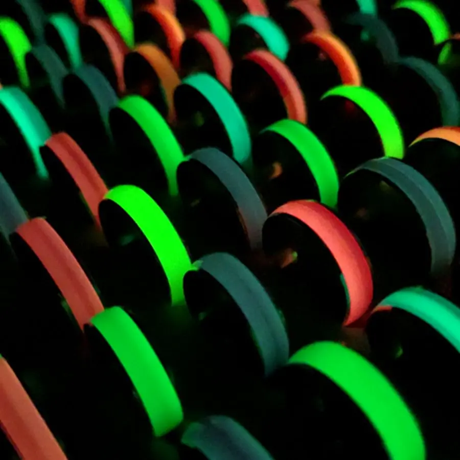 50pcs/lot Growing In Dark Ring 6mm Band Colorful Luminous Women's Cute Ring Party Gift Wholesale Jewelry 3