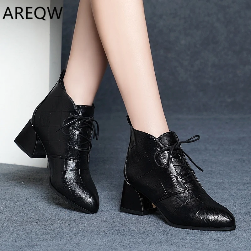 

European Style Contracted Tide Girl Boots Woman British Style Boots Martin Boots Autumn Winter 2020 New High-heeled Shoes