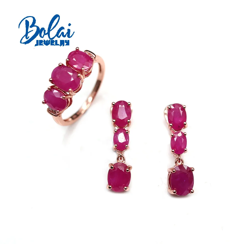 

Натуральный набор ювелирных изделий с рубинами 925 пробы Серебряное кольцо серьги простой роскошный дизайн Идеальный Подарок на годовщину для вашего любимого