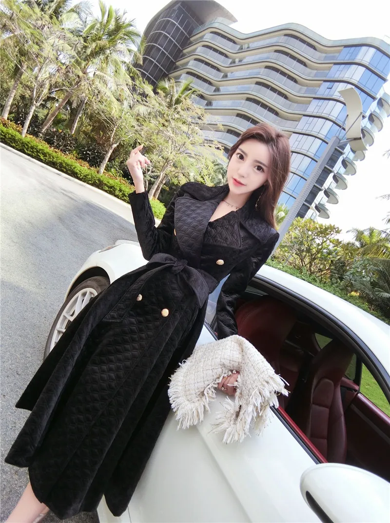 Overcoat Popular Coat Women's Winter New Style Korean-style Retro Embossing Velvet Lace-up Waist Hugging Slimming Large Lap
