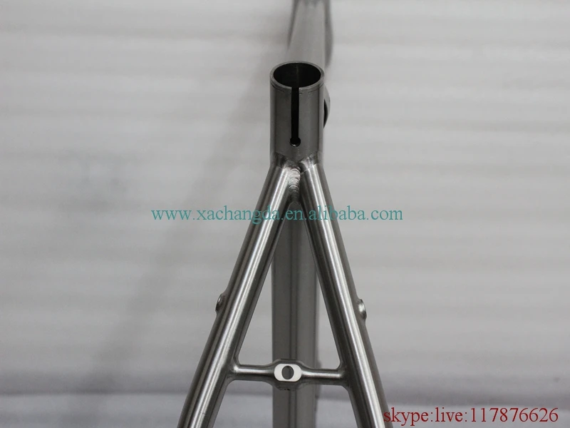 Best titanium road bicycle frame with taper head tube and liding dropouts BSA thread BB shell couple gearbox 8