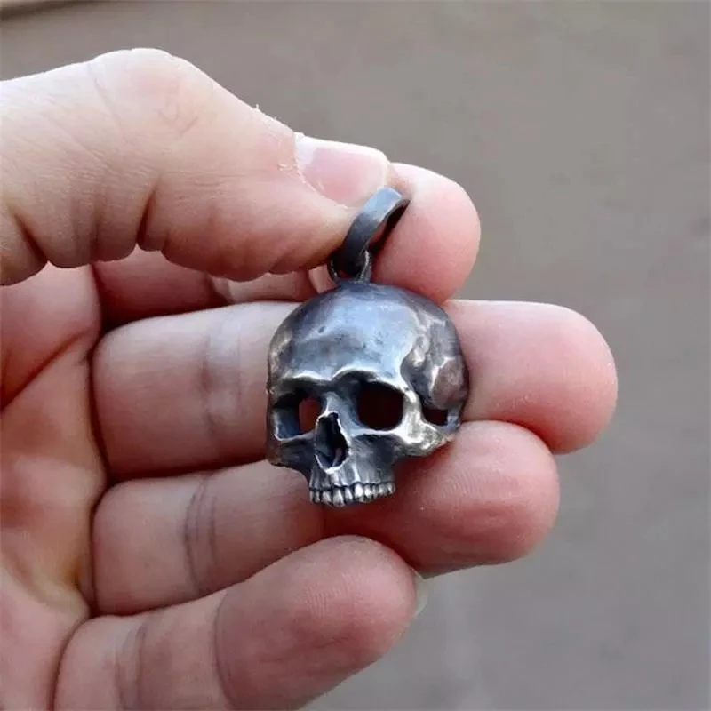 EYHIMD-Unique-Black-Skull-Pendant-Necklace-316L-Stainless-Steel-Pendant-Mens-Punk-Biker-Jewelry-Gifts.jpg_.webp_Q90.jpg_.webp_.webp (3)