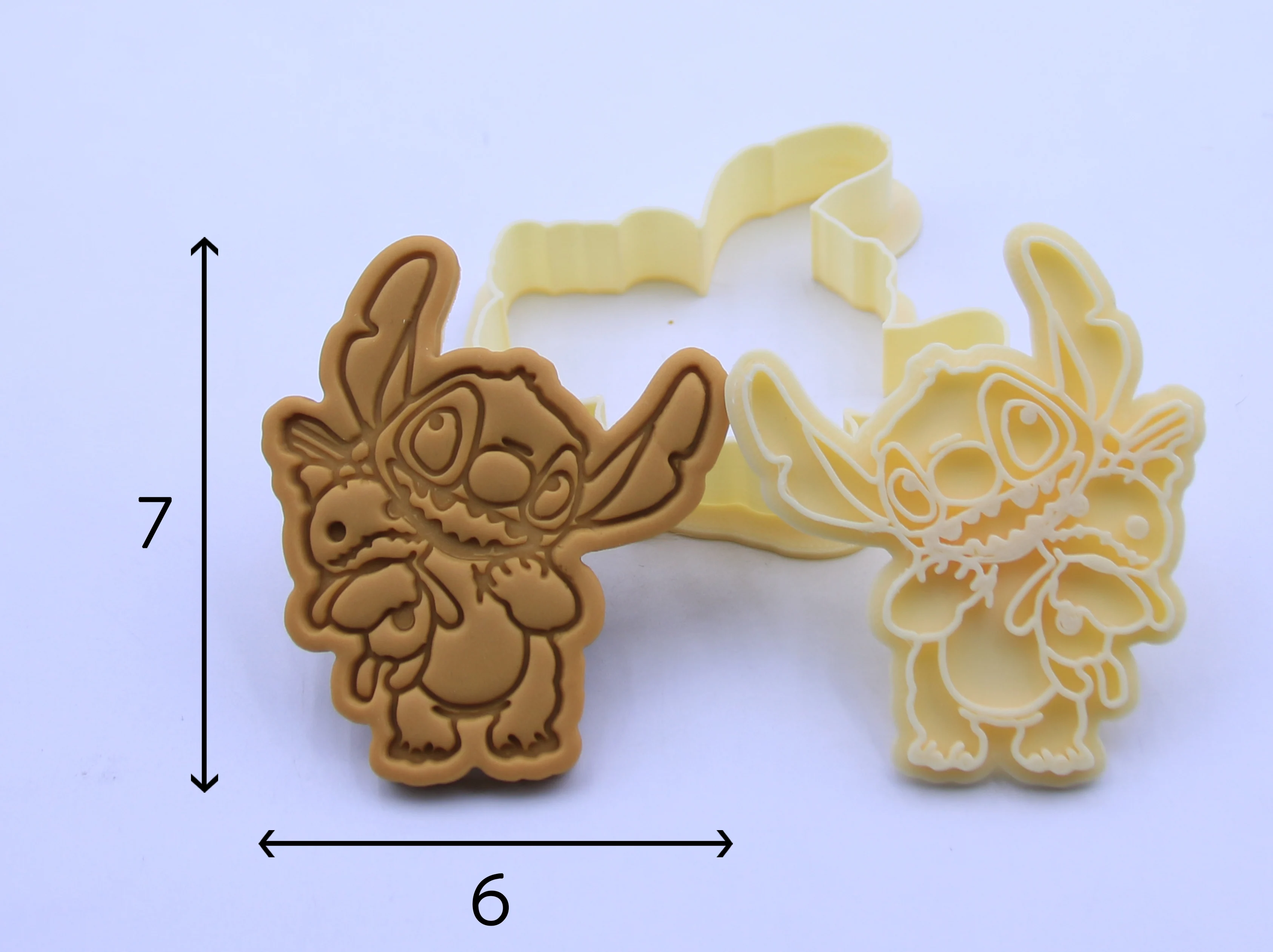Disney Mickey Mouse Cookies Cutter Tools Donald Duck Pooh Bear Stitch Cookie Mold 3D Push Type Bakery Tools Kitchen Supplies Disney Mickey Mouse Cookies Cutter Tools Donald Duck Pooh Bear Stitch Cookie Mold 3D Push Type Bakery Tools Kitchen Supplies