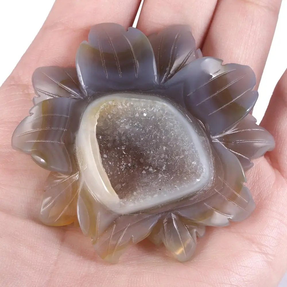 

TUMBEELLUWA Hand-carved Natural Agate Geode Petals Shape Stone Specimen Figurine Reiki Healing Crystal Jewelry Display Decorati