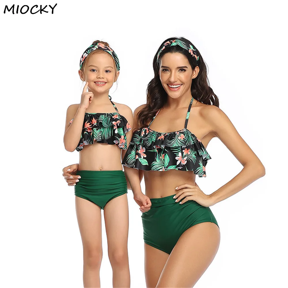 

Swimsuit Mom and Daughter 2020 Summer Ruffled Leaf Print Bikini Set beach Family Matching Swimwear Family Look mae e filha 0402