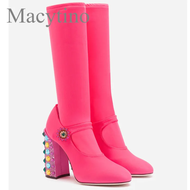 Роскошные Полустелька с украшением; эластичные облегающие Осенние новые модельные туфли; женская обувь на высоком каблуке со стразами - Цвет: Розово-красный