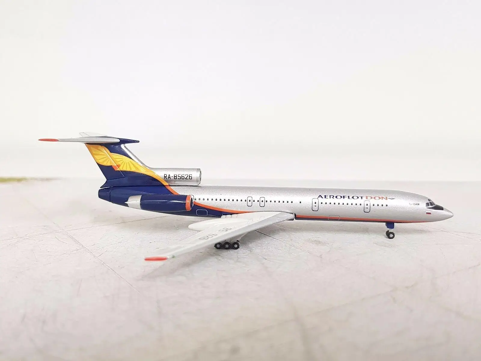 Эрпа Россия Аэрофлот Tu-154M RA-85626 1/500 литой самолет модель самолета
