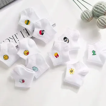 

2020 new socks female socks shallow mouth summer thin boat socks Korea cute Japanese candy color short tube embroidery ins trend