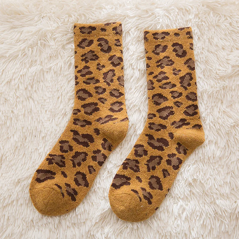 Новые леопардовые женские носки Зима Новая мода хлопок тренд удобные дезодорирующие повседневные носки для женщин - Цвет: Цвет: желтый