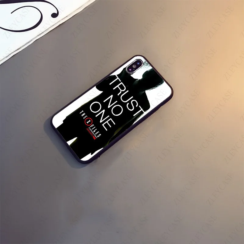 The X-Files Alien UFO retro Poster Retro Kraft