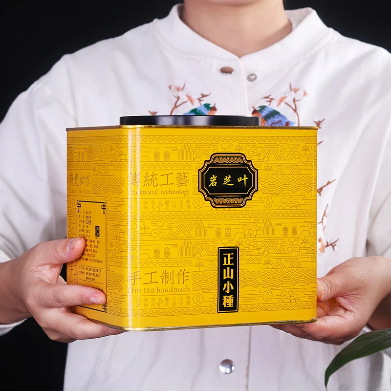

2019 Spring Chinese Fujian Tea Black T-e-a 500g Lapsang Souchong Honey Flavor Canned Tin Box