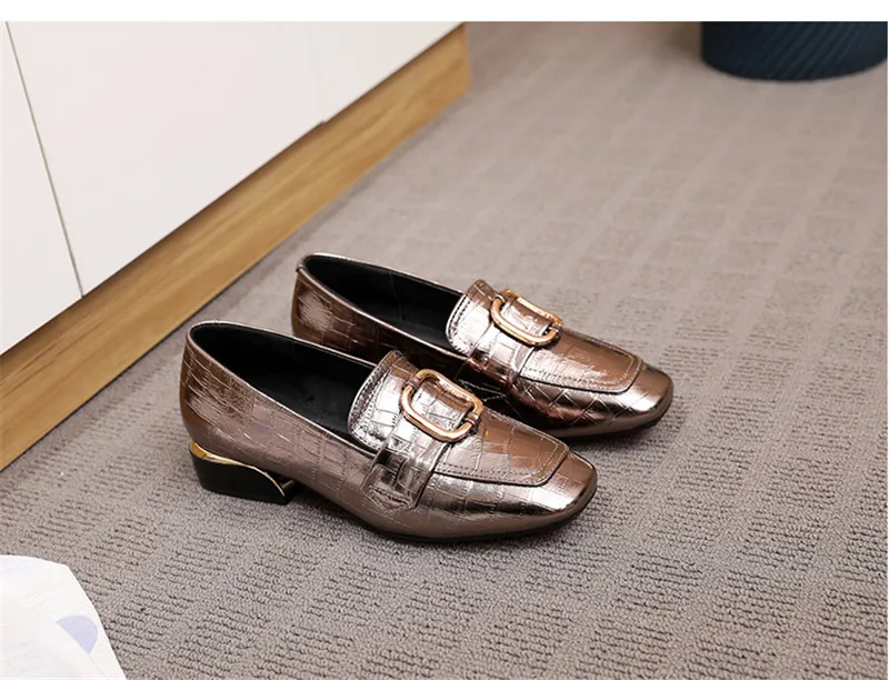 British Bright Patent Genuine Leather Pumps Oxford Shoes For Women 2020 Spring New Metal Thick Middle Heel Women's Loafers Shoes (32)