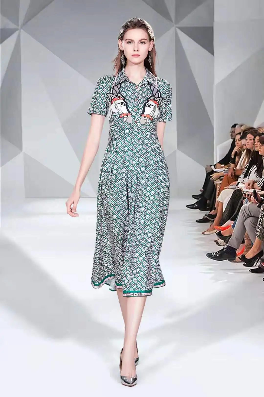 

Photo Shoot 2019 Summer New Style WOMEN'S Dress-Style Elegant Fold-down Collar Slim Fit Printed Literature And Art Short-sleeve