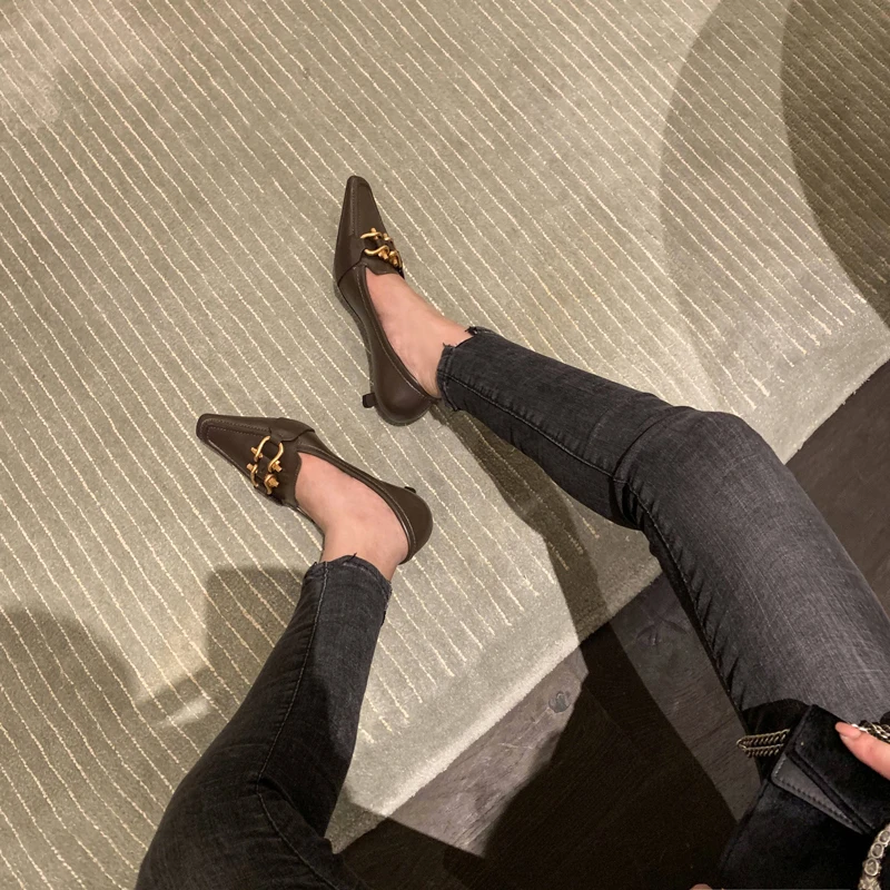 Женские туфли-лодочки женская обувь scarpe donna украшения из металла женская обувь квадратный носок Дамская обувь на высоком каблуке; Botas Mujer; модная обувь