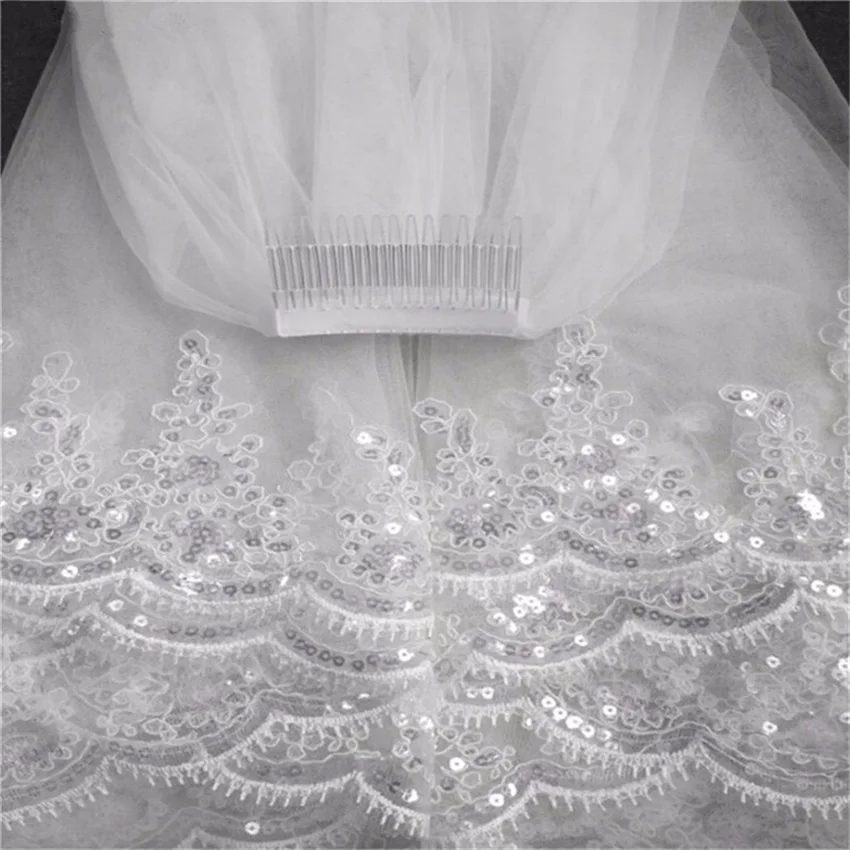 NUOXIFANG Bridal Veil Short With Comb Lace Appliqued Edge Tulle Bridal Veil Two Layer Elbow Length Wedding Accessories